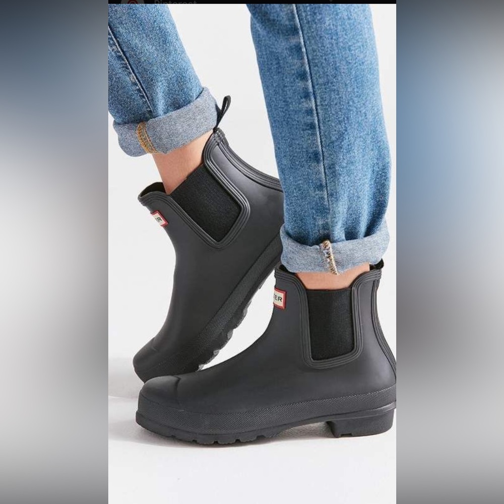 Hunter Rain Boots - Chelsea Original Hinter Rain Boots…used once.